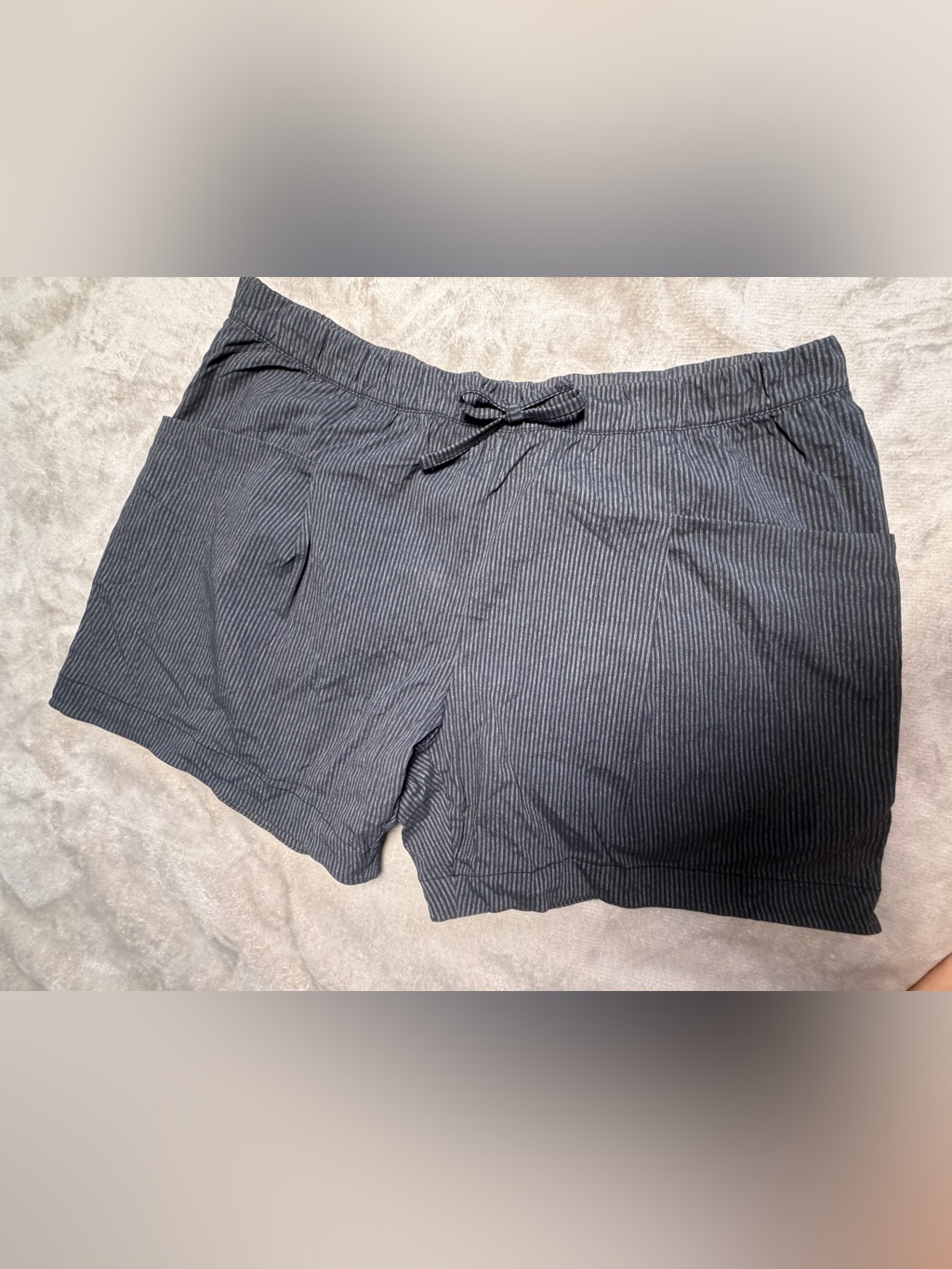 Lucy Women's 2017 Gray Pinstripe Lounge Comfort Shorts Size Xl